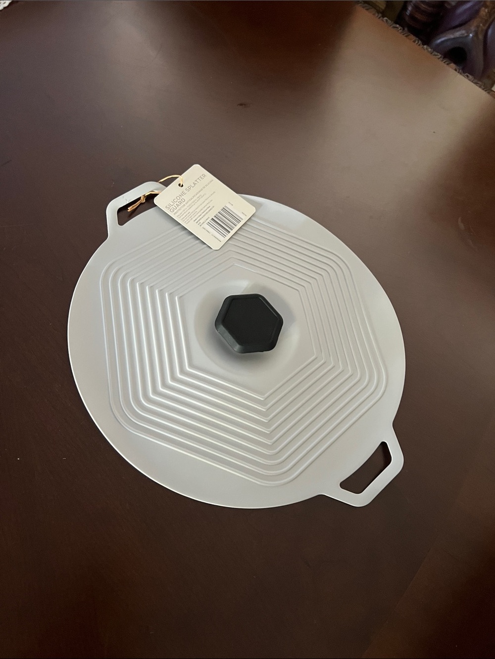 Silicone Universal Pot Lid - White with Black Knob
